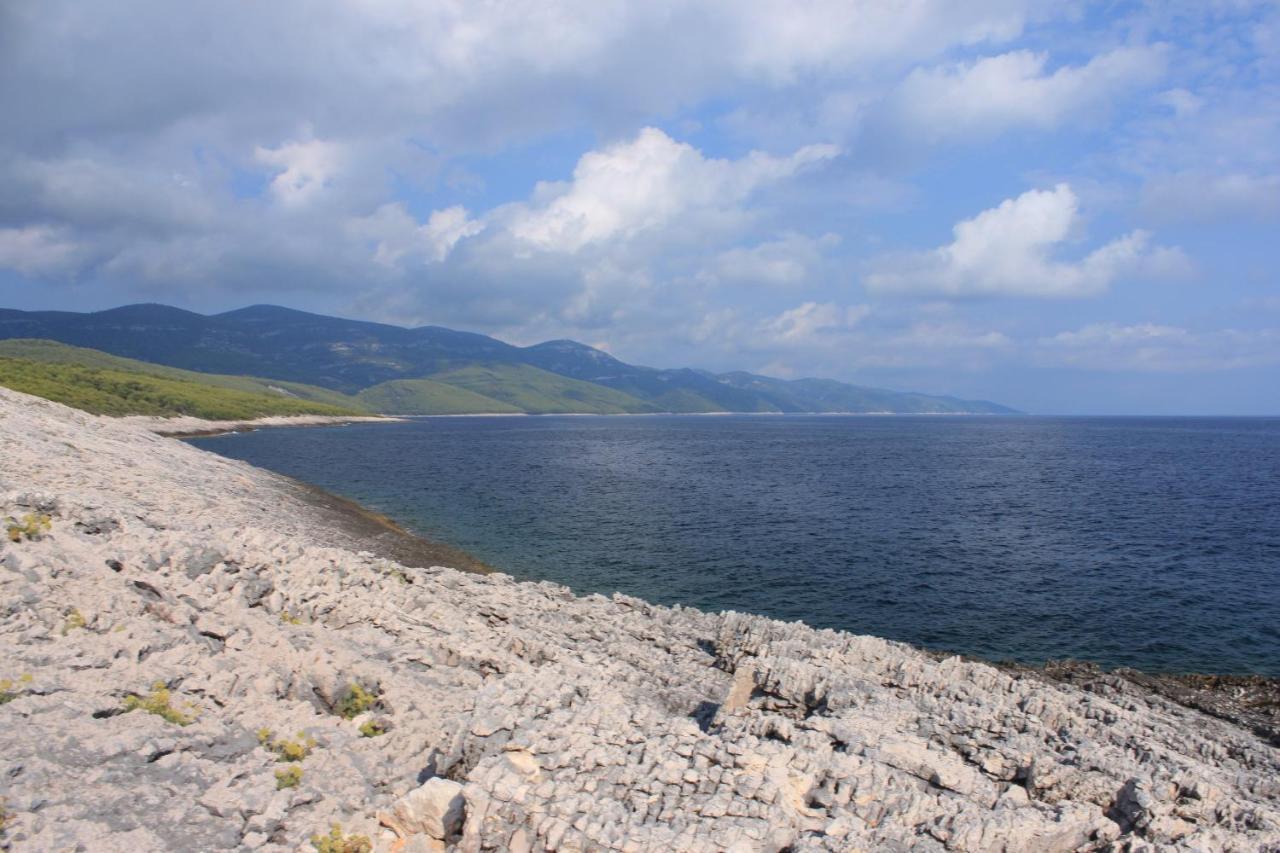 Apartments By The Sea Zavalatica, Korcula - 247 Exterior photo